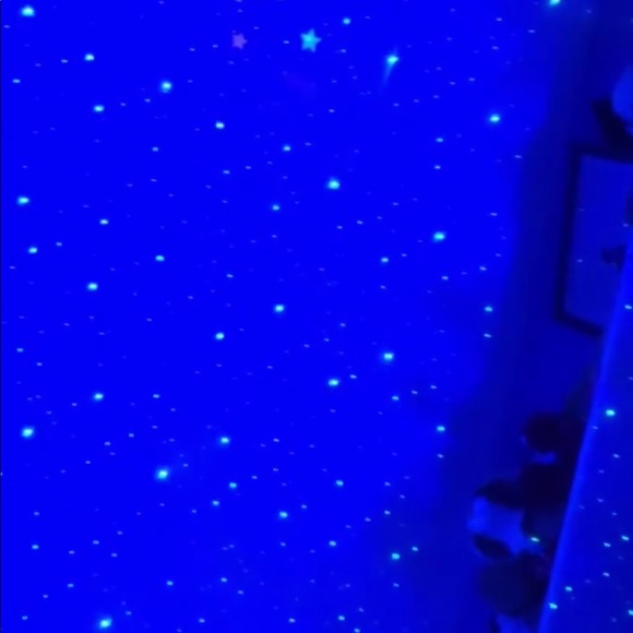 Meet your Posher, Emily - Picture 1 of 1